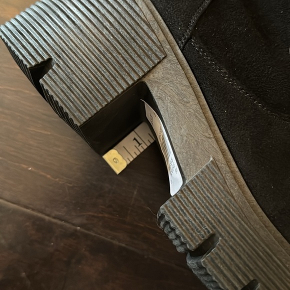 Rouge Black Suede platform tall boots 9 NWT - Picture 4 of 10